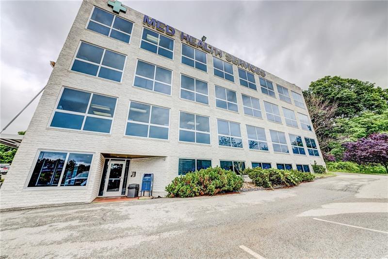 200 James Pl