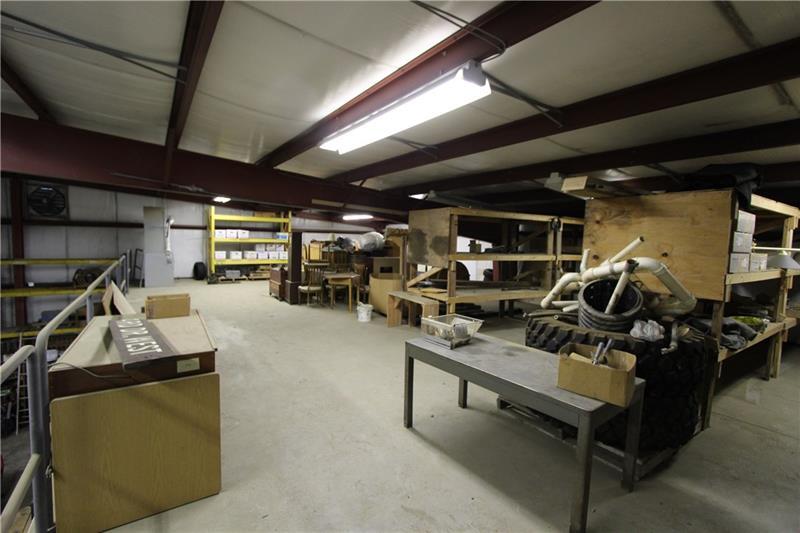 6 Commerce Photo 14