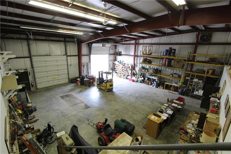 6 Commerce Photo 16