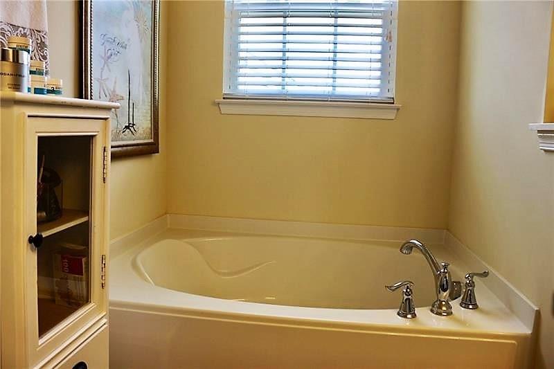 705 Shelley Ln Photo 15
